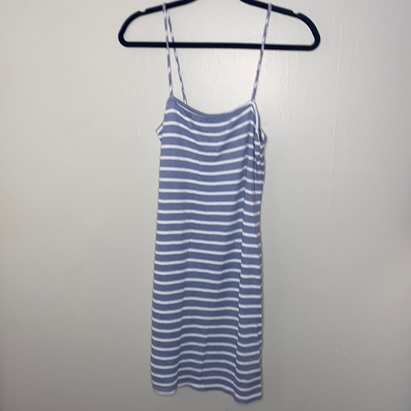 🎀NWT Blue and white striped above the knee dress! - Picture 2 of 7